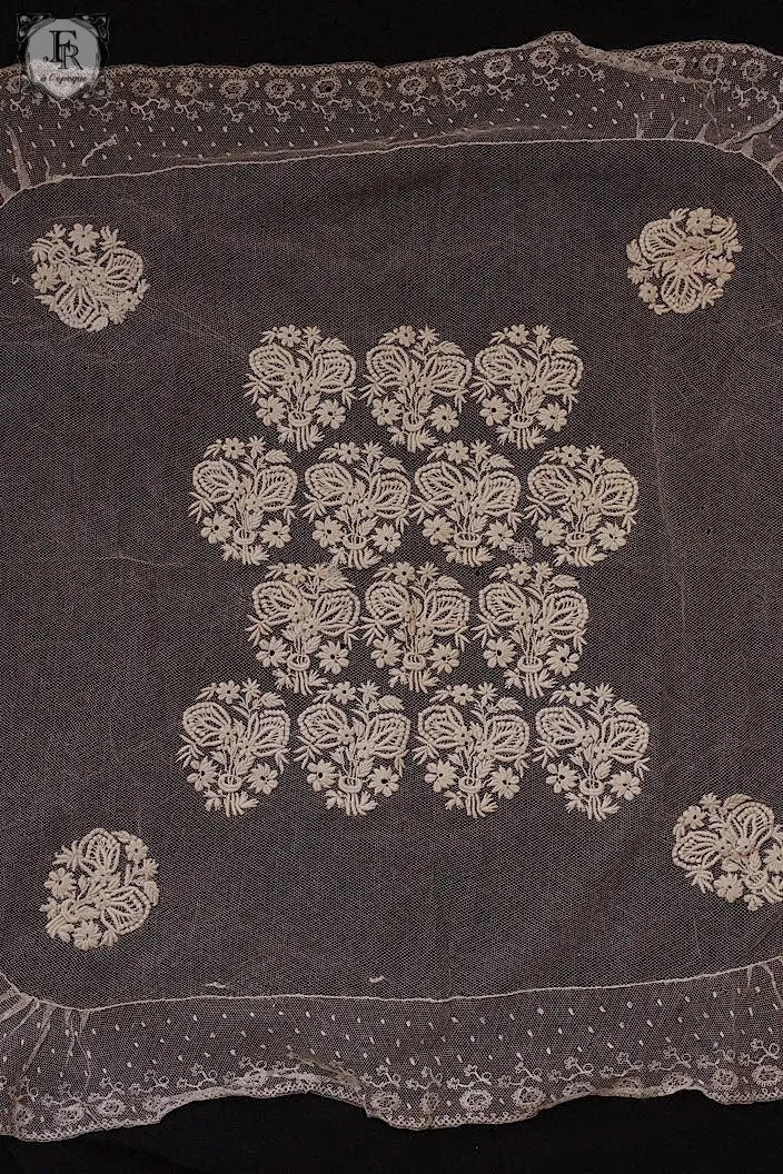 フランスアンティークレース