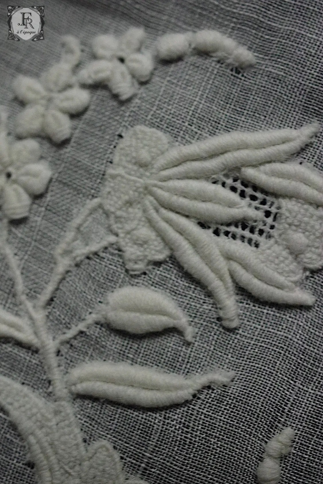 アンティークハンカチ dentelle antique mouchoir .FR a l'epoque