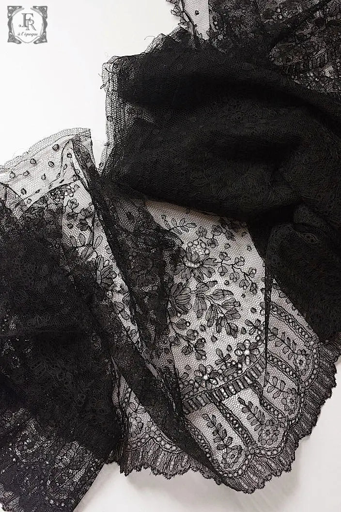 フランスアンティークレース