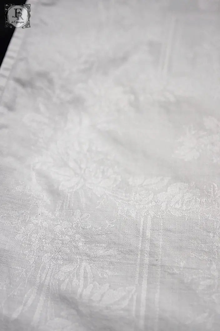 アンティーククロス dentelle nappe ダマセ .FR a l'epoque