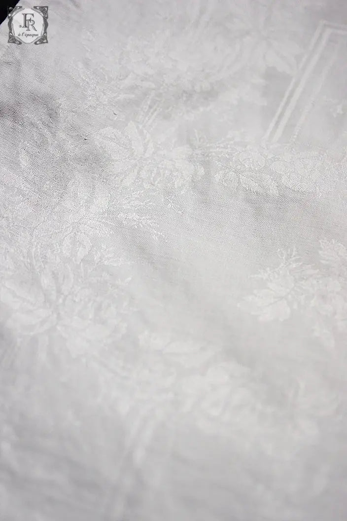 アンティーククロス dentelle nappe ダマセ .FR a l'epoque