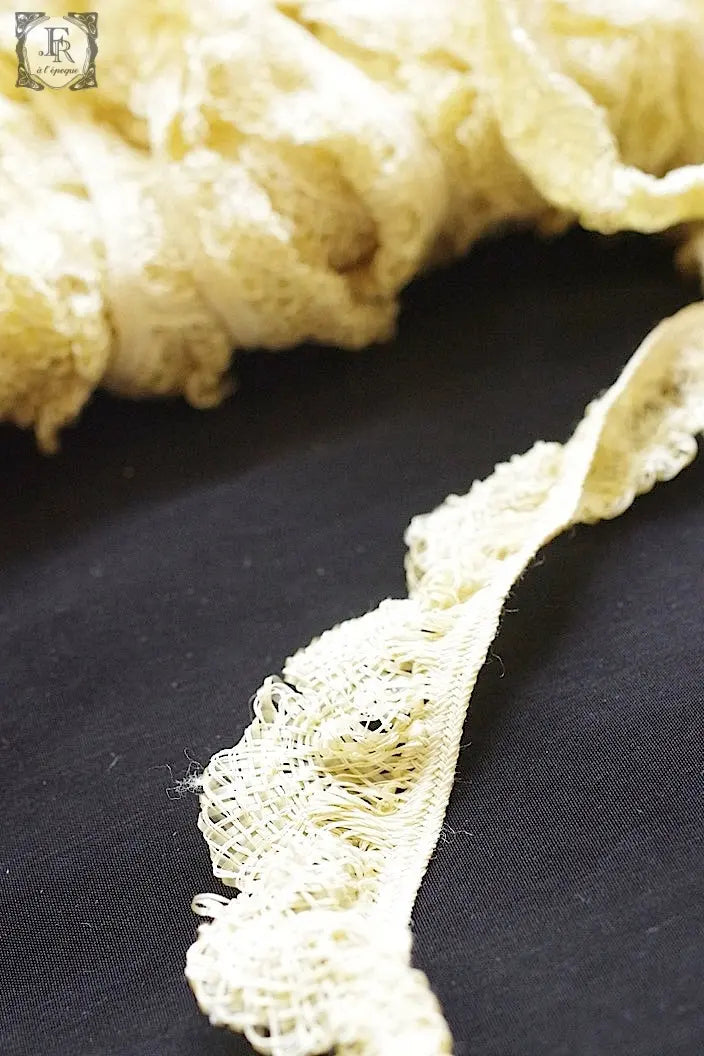 ヴィンテージレース dentelle vintage 帽子用 .FR a l'epoque