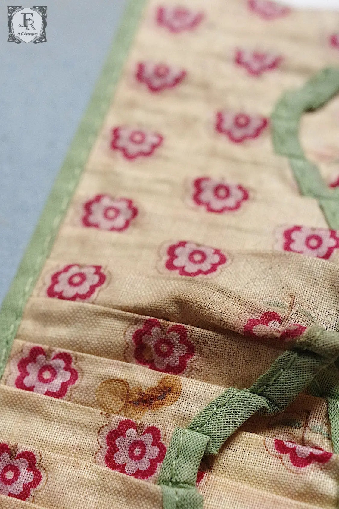 アンティークプリーツ garniture de tissu antique1 .FR a l'epoque