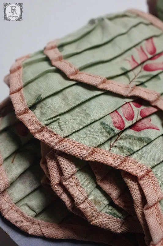 アンティークプリーツ garniture de tissu antique2 .FR a l'epoque