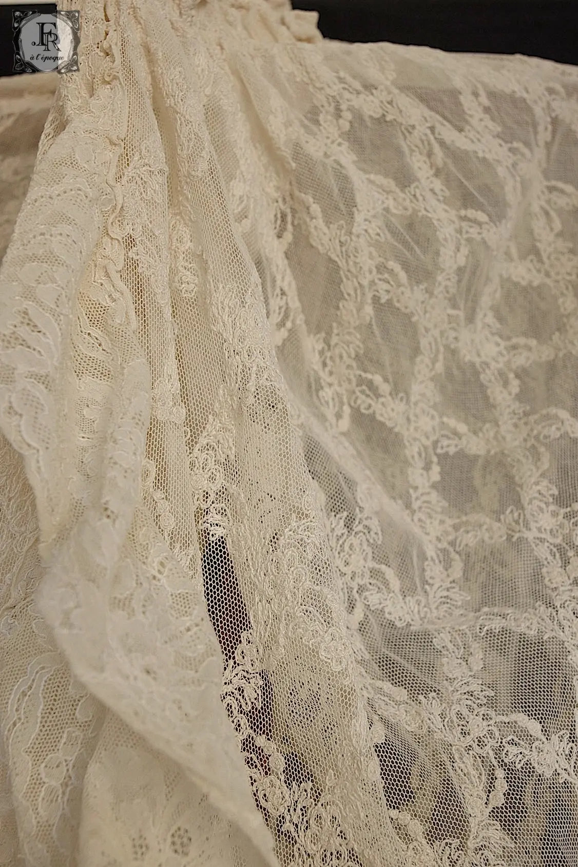 アンティークカーテン linge de maison ancien .FR a l'epoque