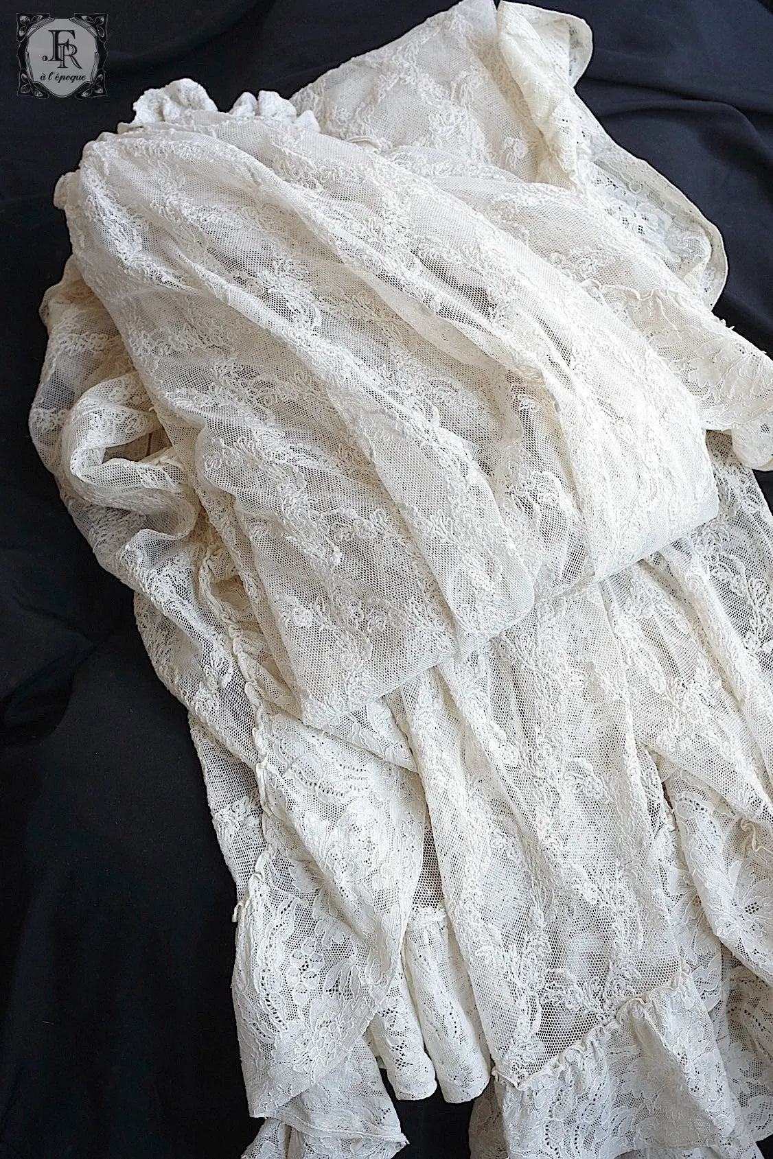 アンティークカーテン linge de maison ancien .FR a l'epoque