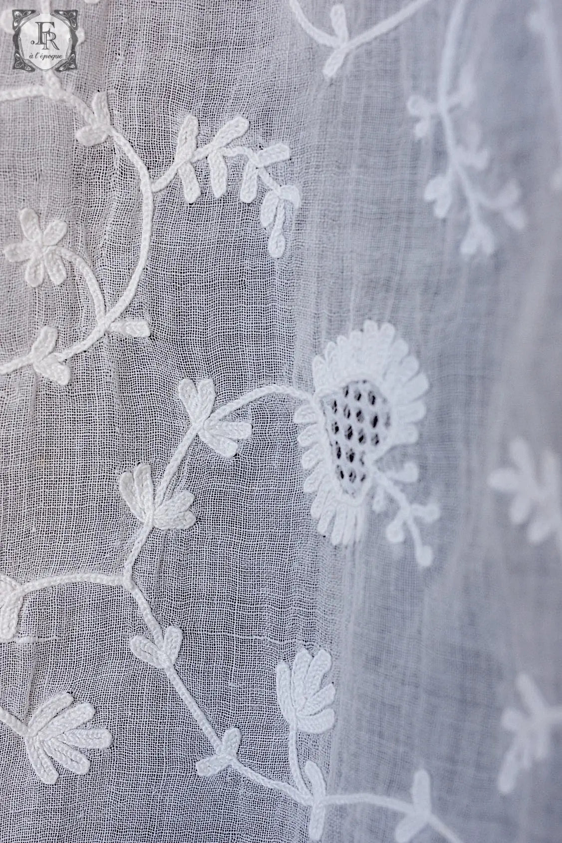 アンティークカーテン コーネリー linge de maison antique2 .FR a l'epoque