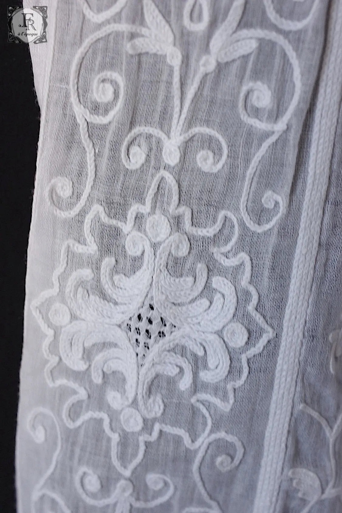 アンティークカーテン コーネリー linge de maison antique2 .FR a l'epoque