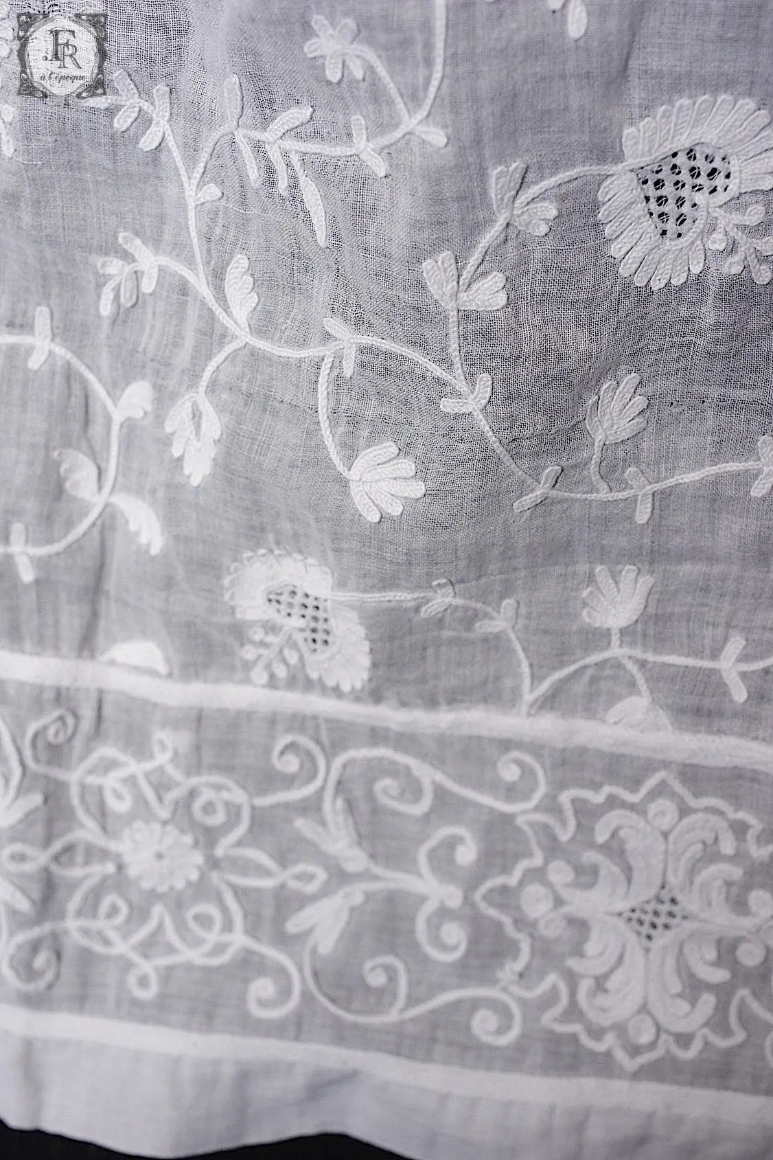 アンティークカーテン コーネリー linge de maison antique2 .FR a l'epoque