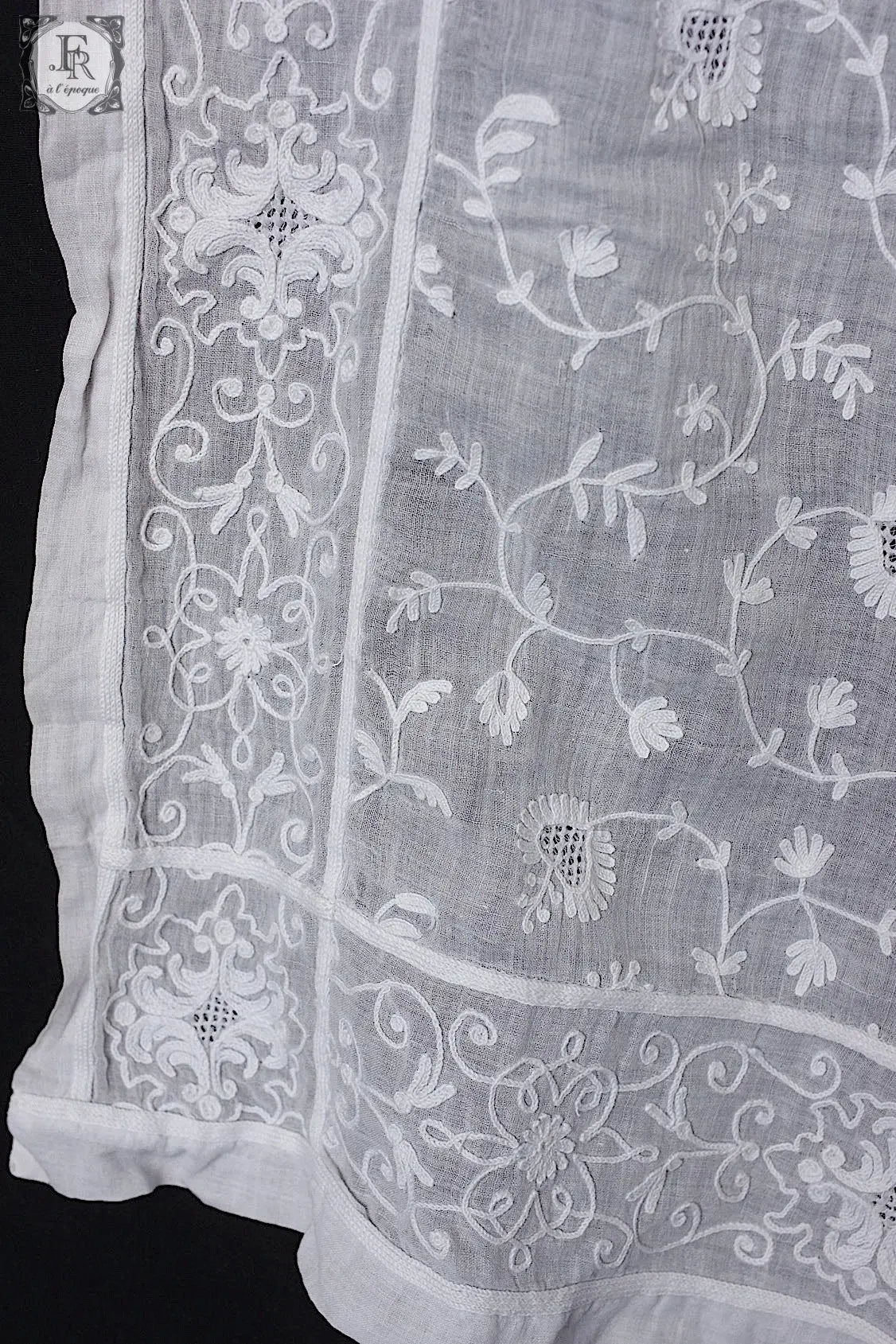 アンティークカーテン コーネリー linge de maison antique2 .FR a l'epoque