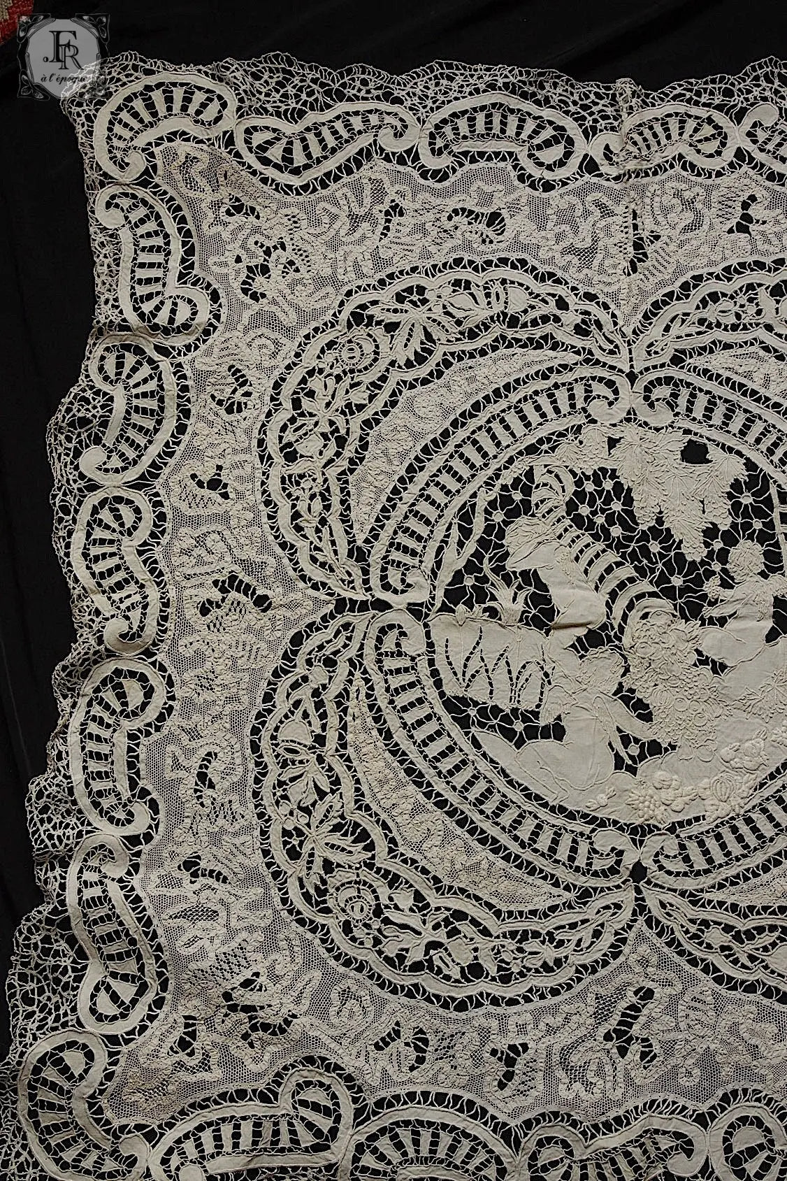 アンティークレースクロス linge de maison antique  .FR a l'epoque