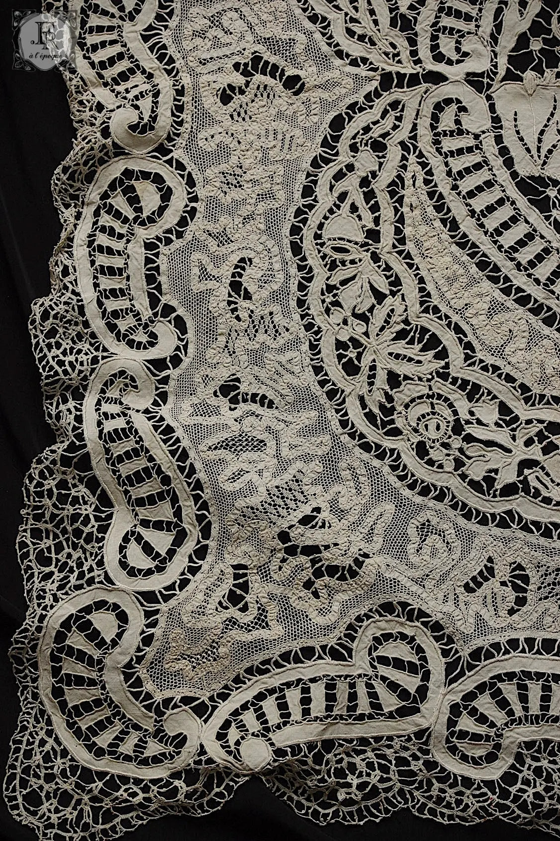 アンティークレースクロス linge de maison antique  .FR a l'epoque