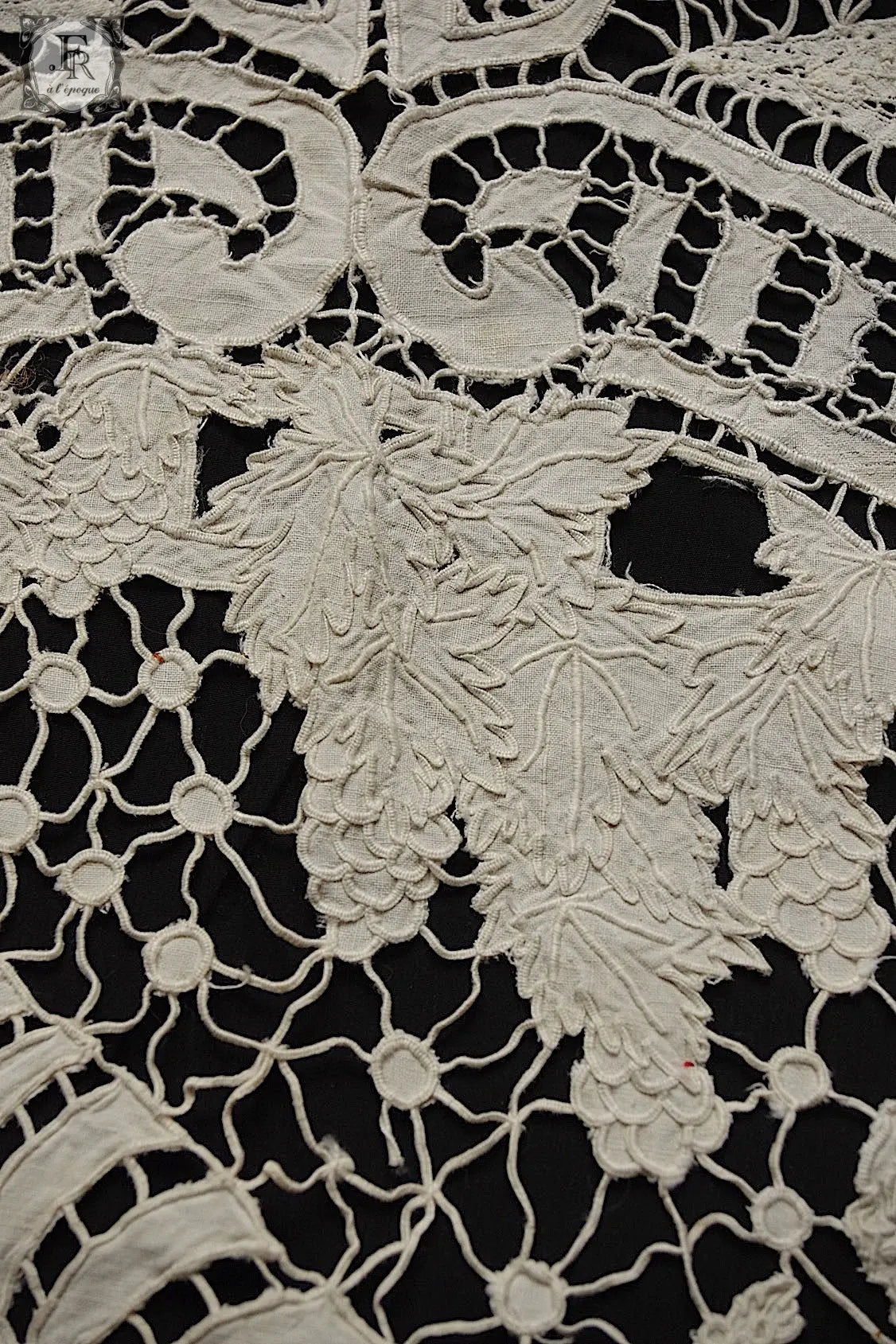 アンティークレースクロス linge de maison antique  .FR a l'epoque