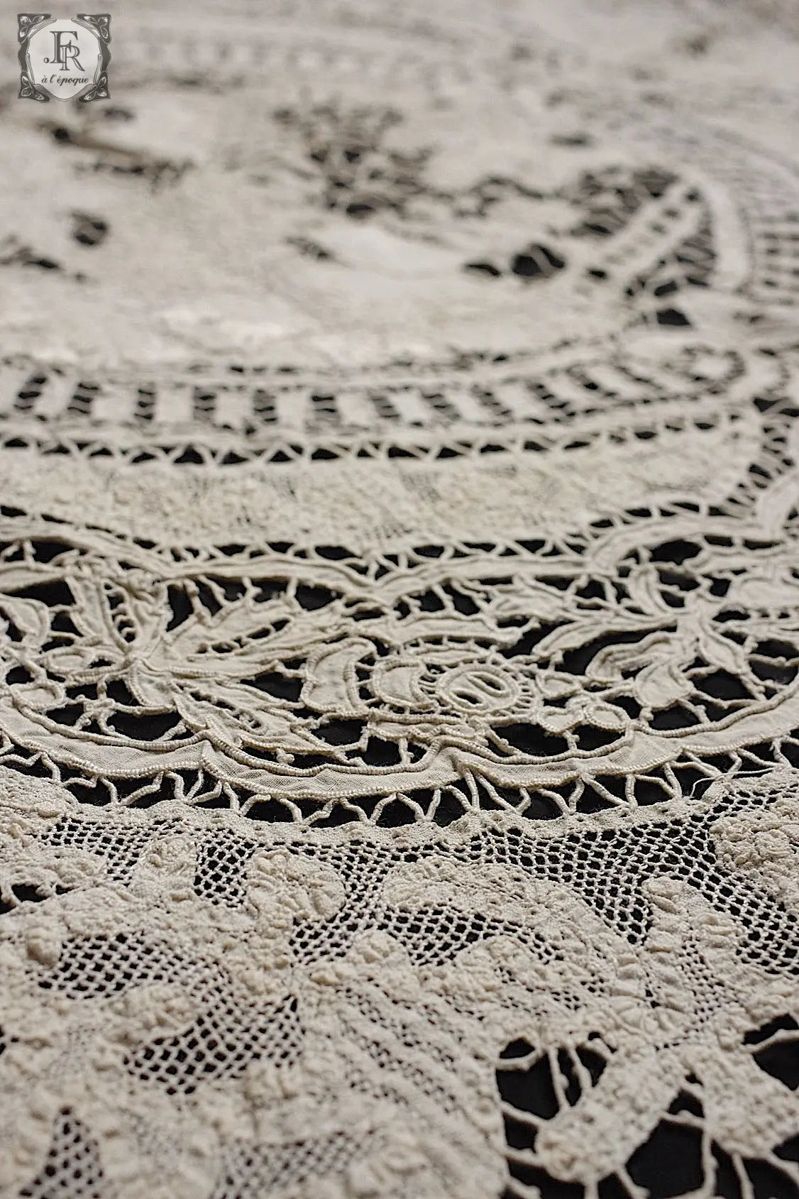 アンティークレースクロス linge de maison antique  .FR a l'epoque