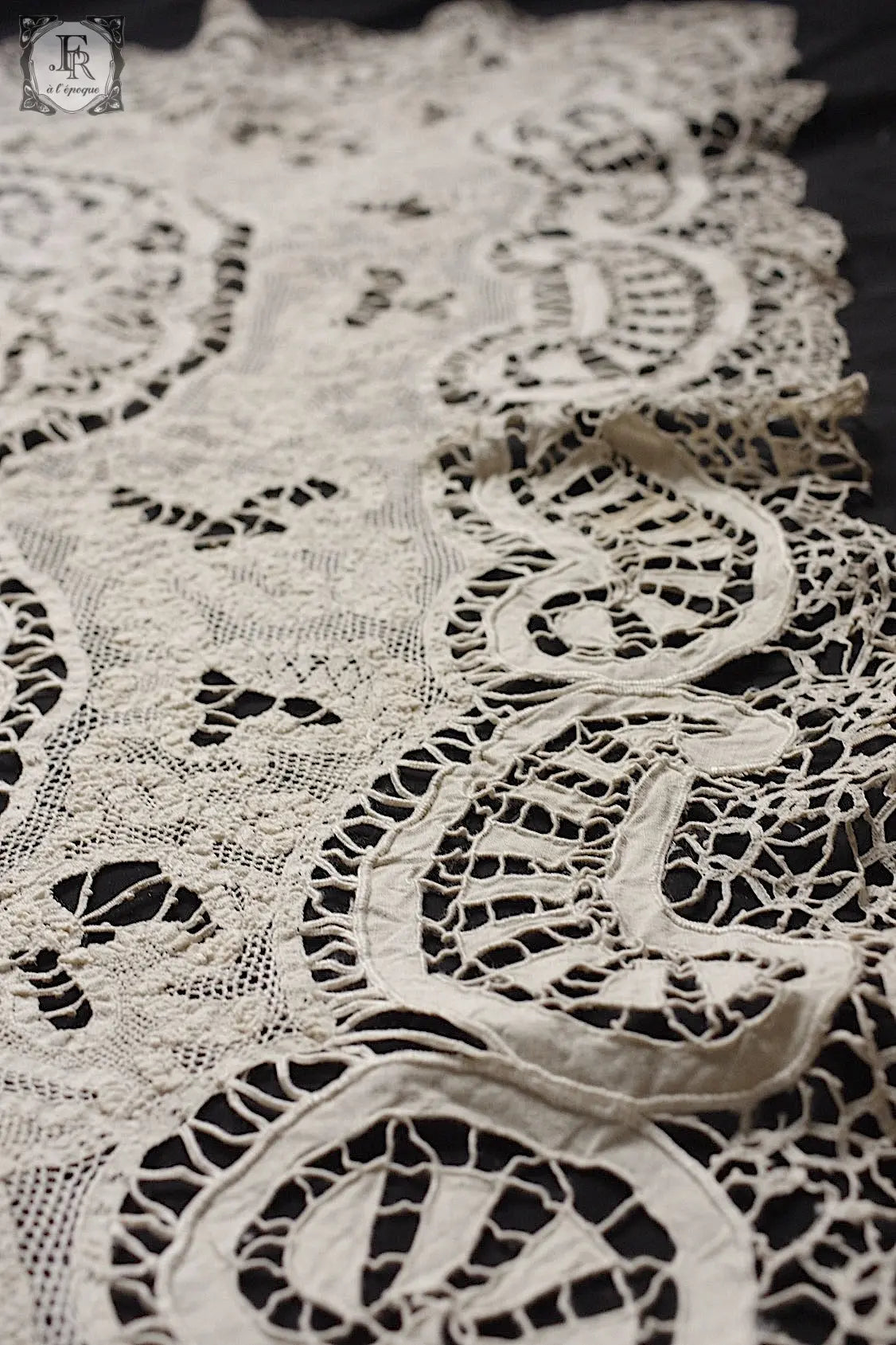 アンティークレースクロス linge de maison antique  .FR a l'epoque