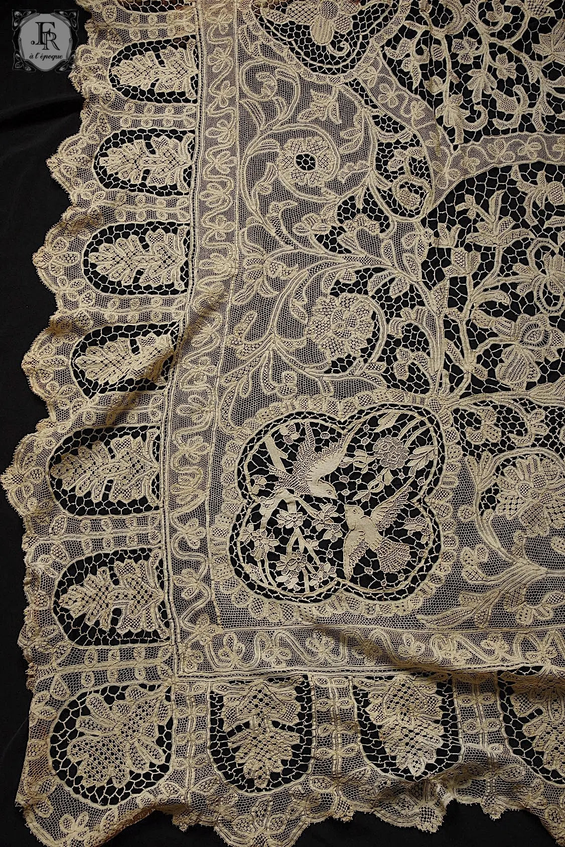 アンティークレースクロス linge de maison antique  .FR a l'epoque