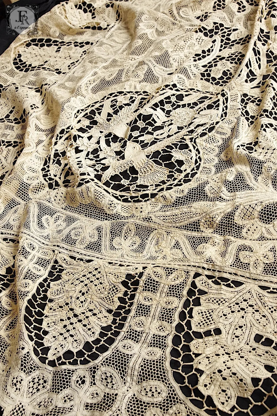 アンティークレースクロス linge de maison antique  .FR a l'epoque