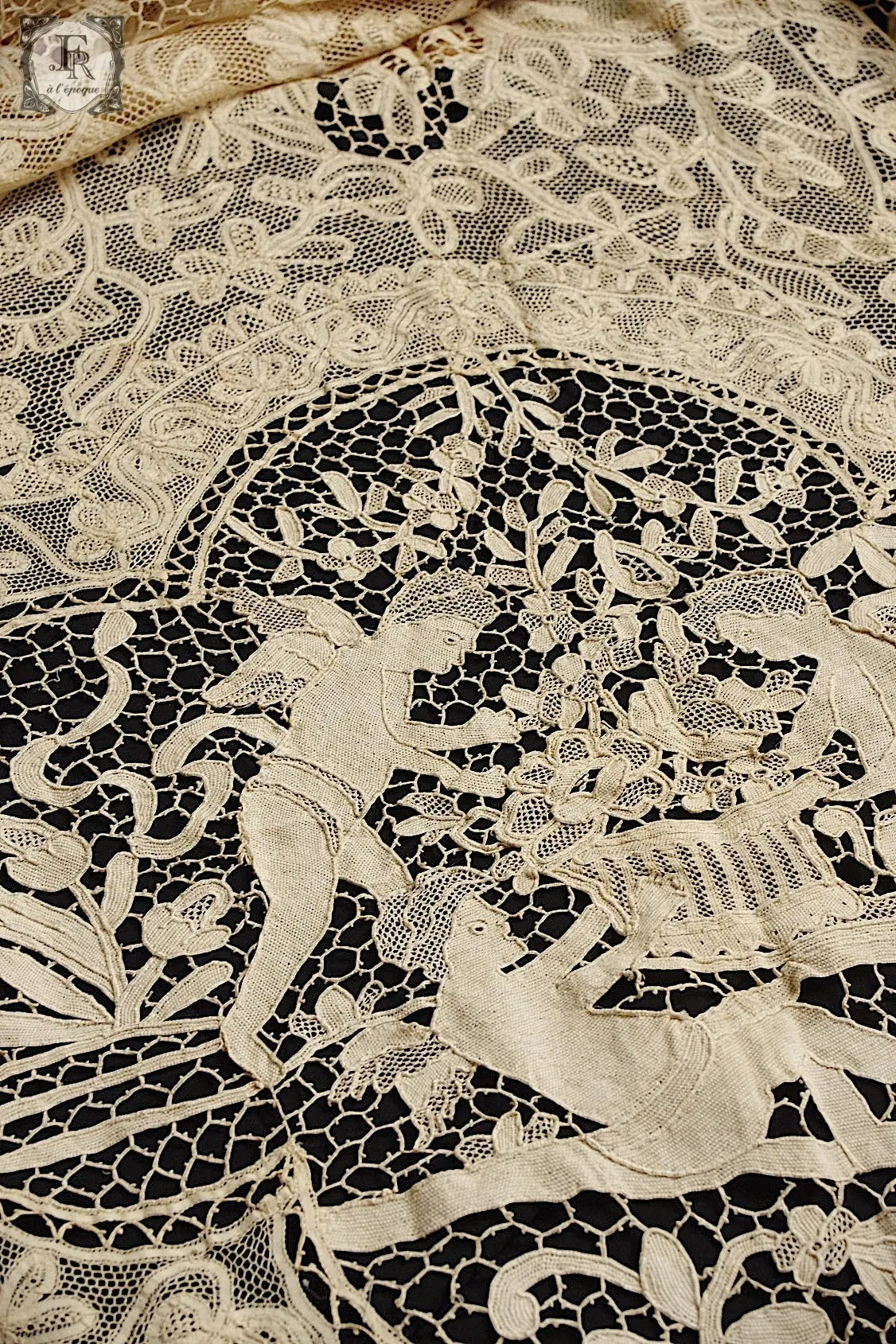 アンティークレースクロス linge de maison antique  .FR a l'epoque