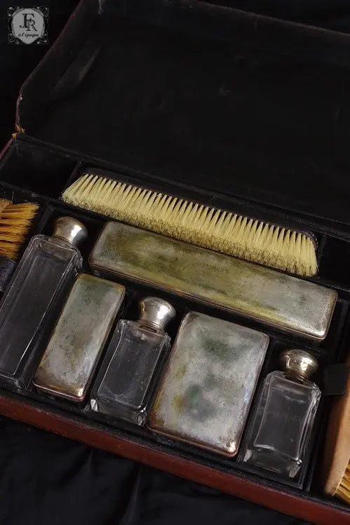 necessaire アンティーク 旅行用 キット 革箱 .FR A Ll'EPOQUE