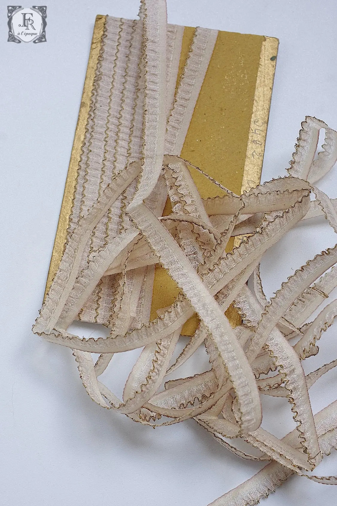 アンティークリボン ruban antique 1 .FR a l'epoque