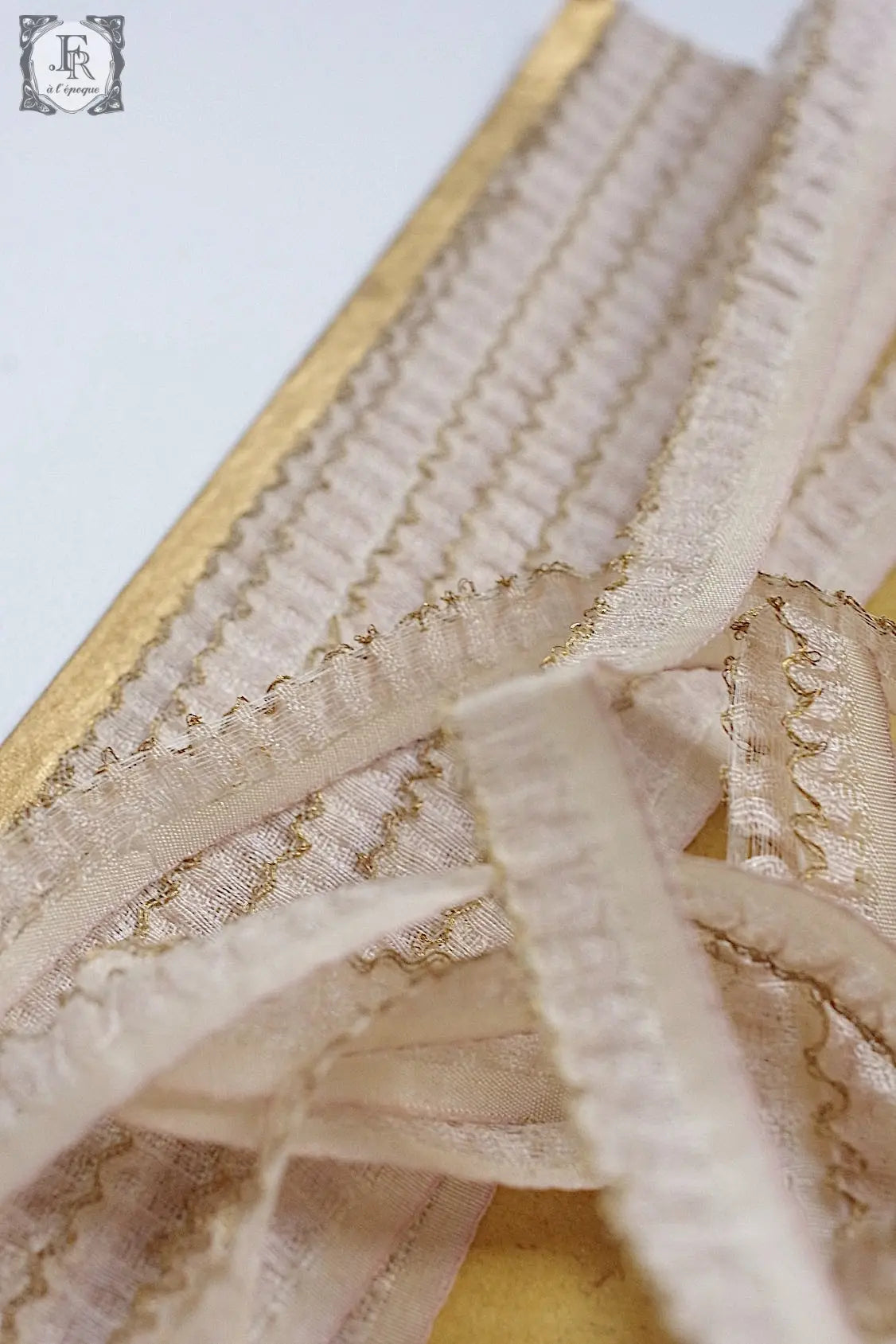 アンティークリボン ruban antique 1 .FR a l'epoque