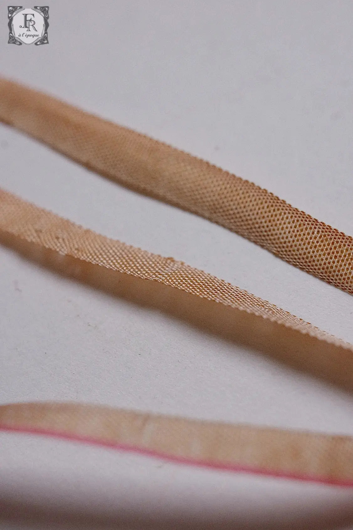 アンティークリボン ruban antique 1 .FR a l'epoque