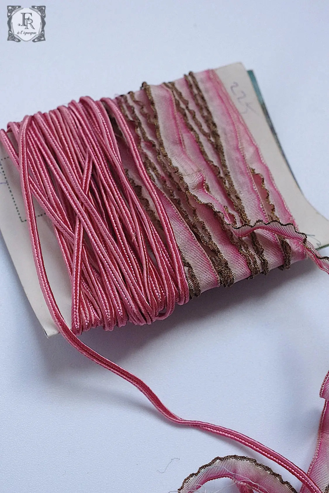 アンティークリボン ruban antique 4 .FR a l'epoque