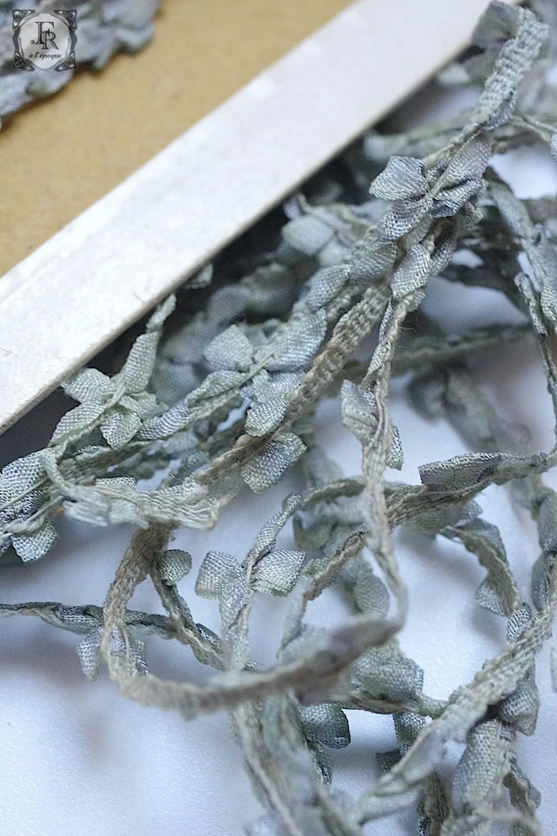 アンティークリボン ruban antique 7 .FR a l'epoque