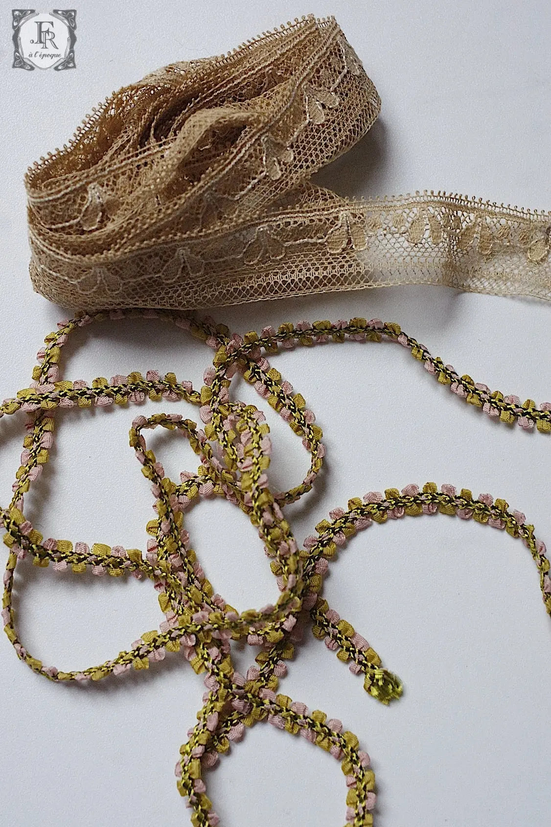 アンティークリボン ruban antique レース+リボン .FR a l'epoque