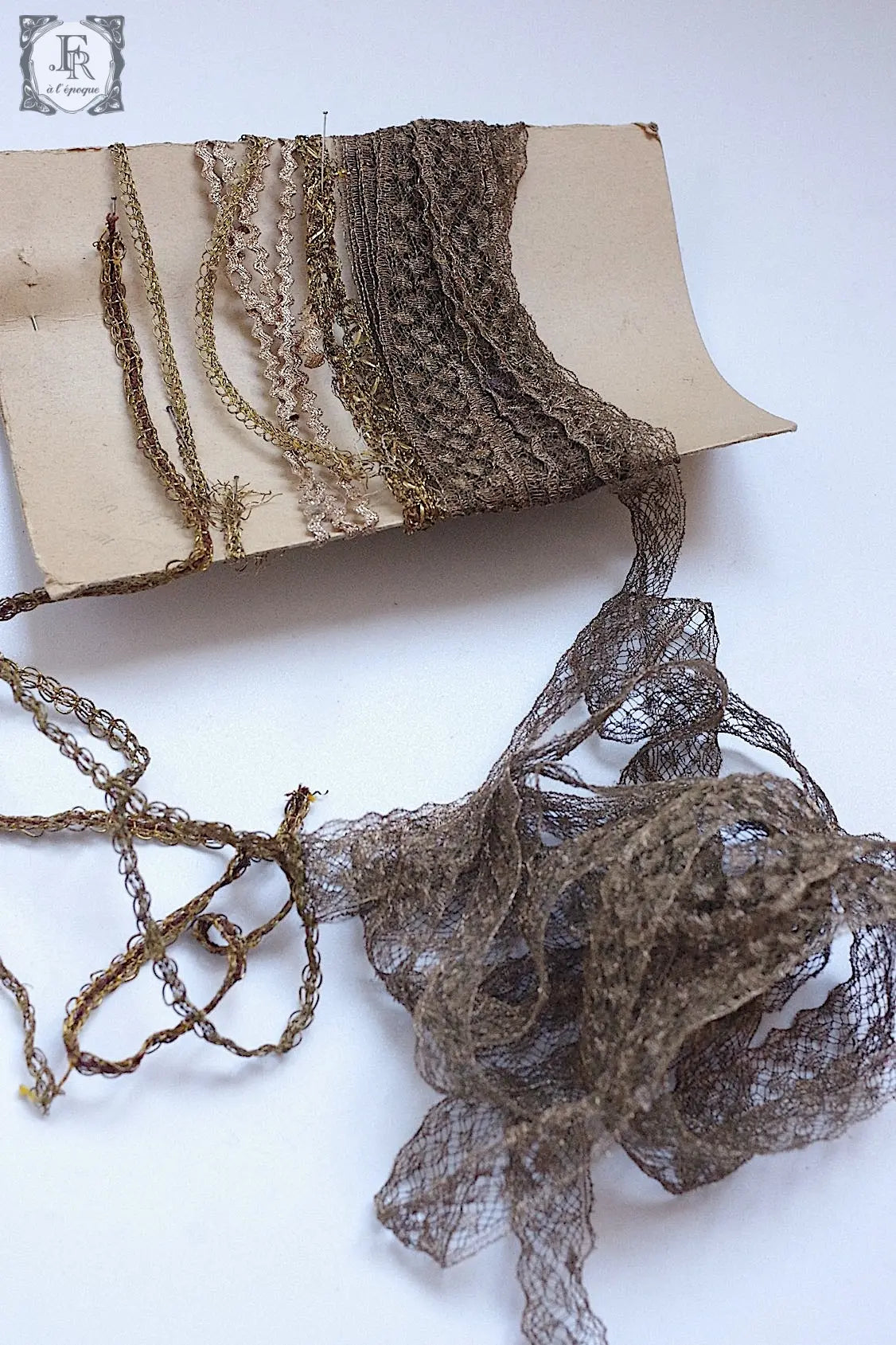 アンティークリボン ruban antique8 .FR a l'epoque