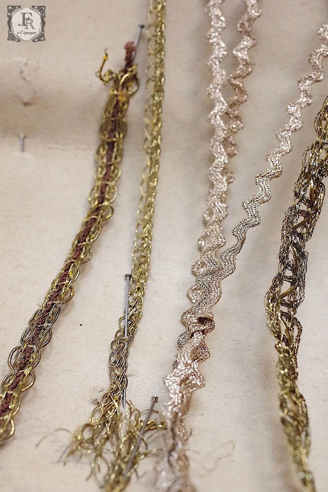 アンティークリボン ruban antique8 .FR a l'epoque