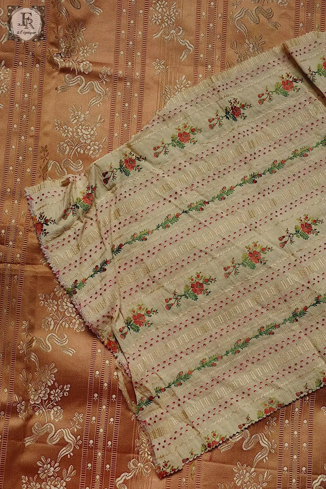 アンティーク生地 tissu antique ハギレ2種 .FR a l'epoque