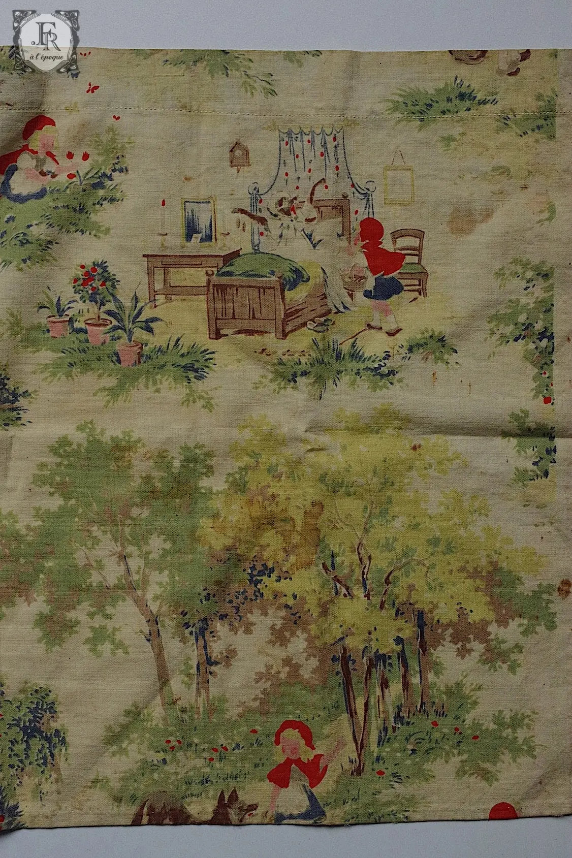 アンティーク生地  tissu antique 赤ずきんちゃん .FR a l'epoque