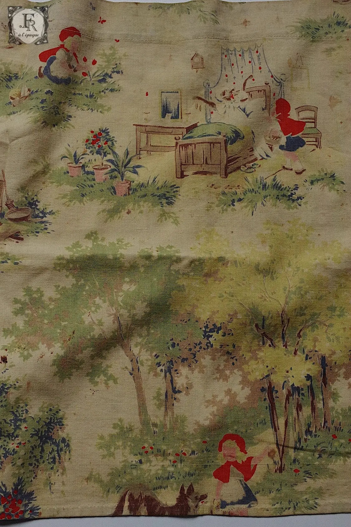 アンティーク生地  tissu antique 赤ずきんちゃん .FR a l'epoque