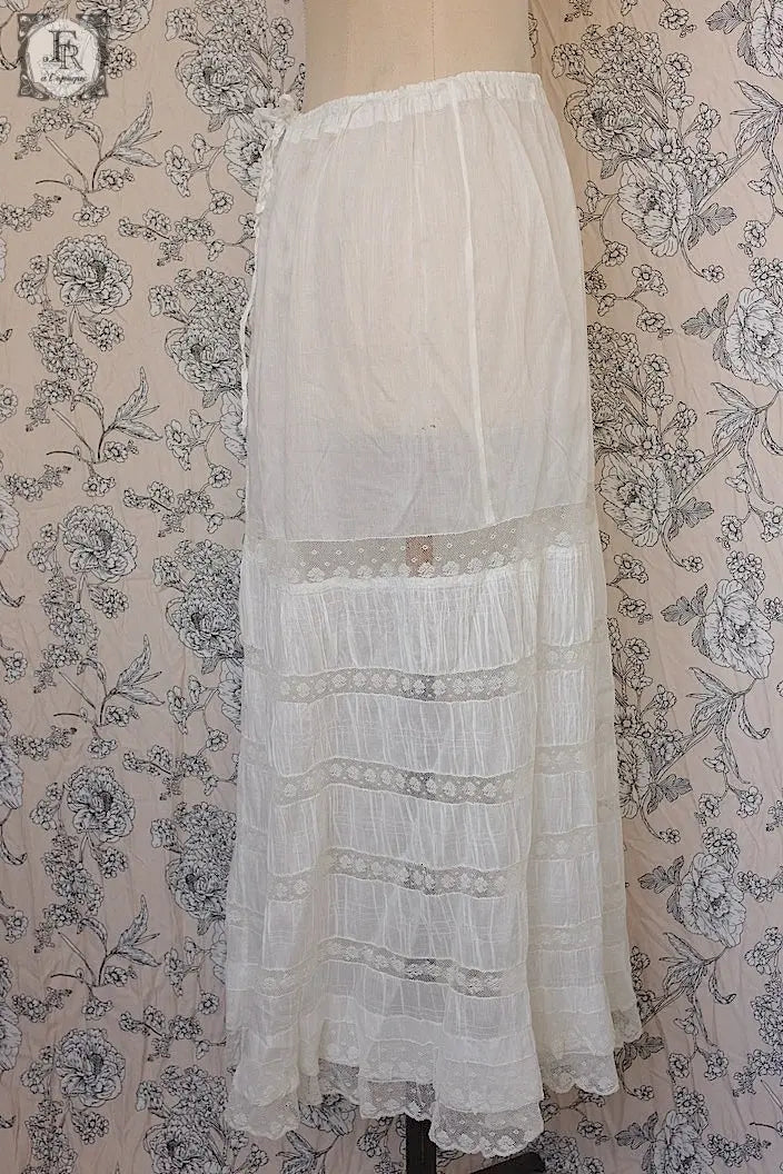 アンティークスカート vêtement antique   .FR a l'epoque