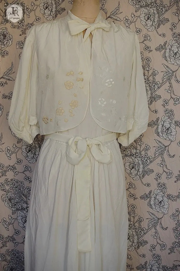 アンティークワンピース vêtement antique ランジェリー .FR a l'epoque