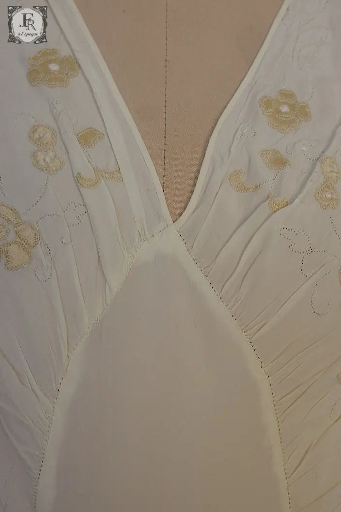 アンティークワンピース vêtement antique ランジェリー .FR a l'epoque