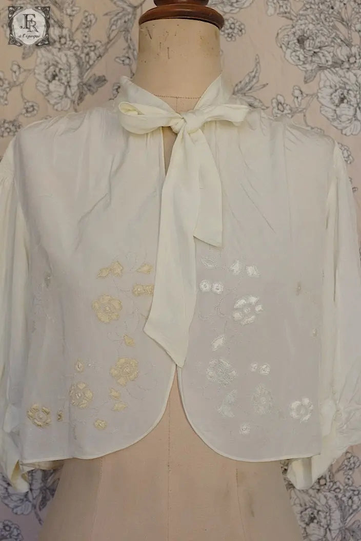 アンティークワンピース vêtement antique ランジェリー .FR a l'epoque