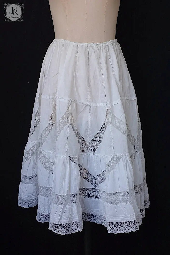 アンティークスカート vêtement antique skirt .FR a l'epoque