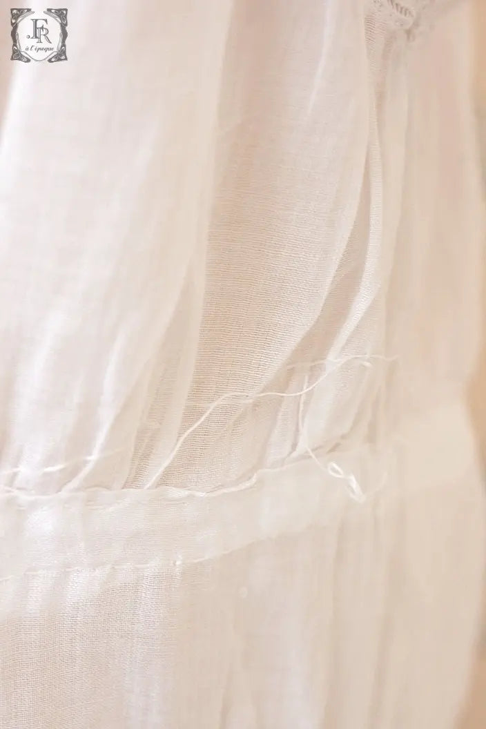 アンティークワンピース vêtement deress 宿木刺繍 素材用 .FR a l'epoque