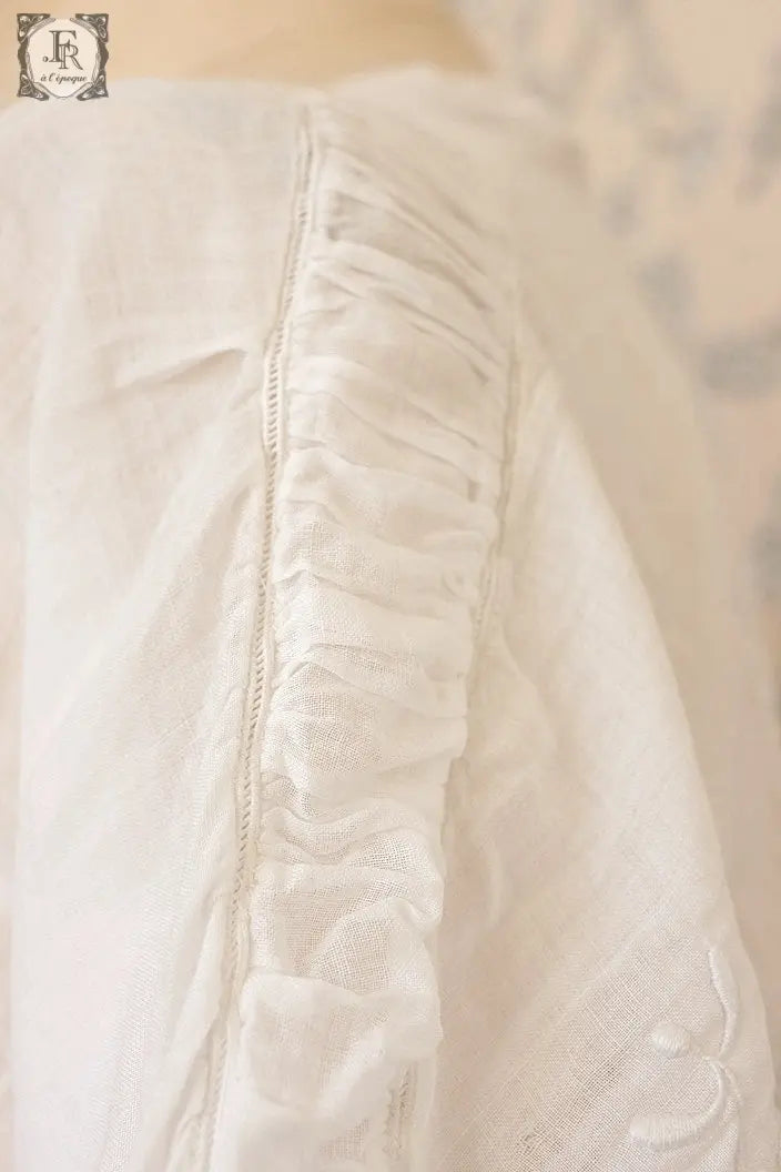 アンティークワンピース vêtement deress 宿木刺繍 素材用 .FR a l'epoque