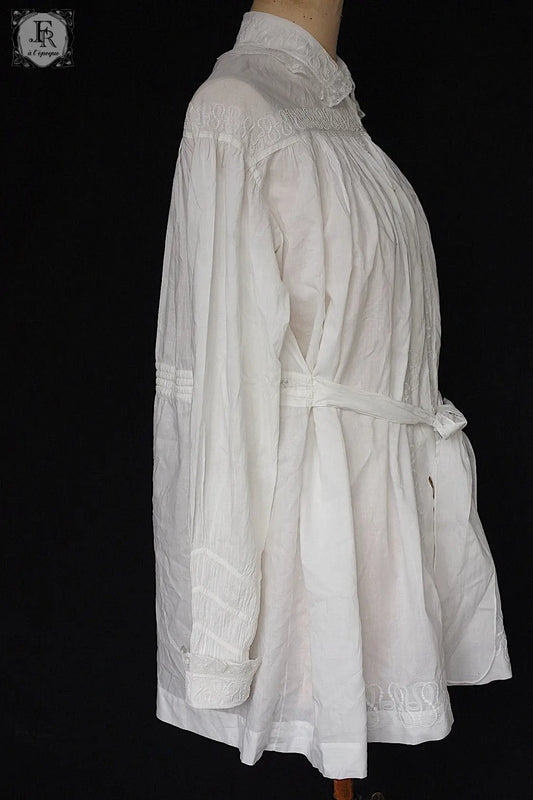 アンティーク刺繍ブラウス羽織 vêtement antique .FR a l'epoque