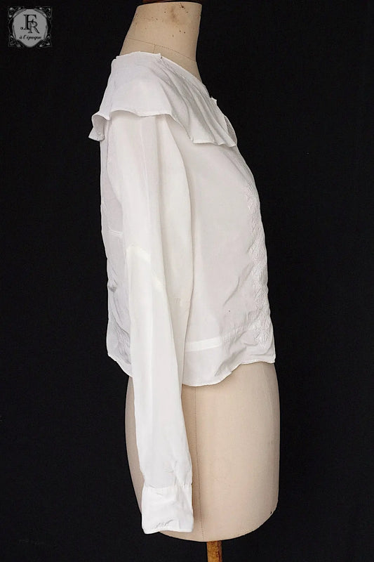 アンティークブラウス vêtement antique1 .FR a l'epoque