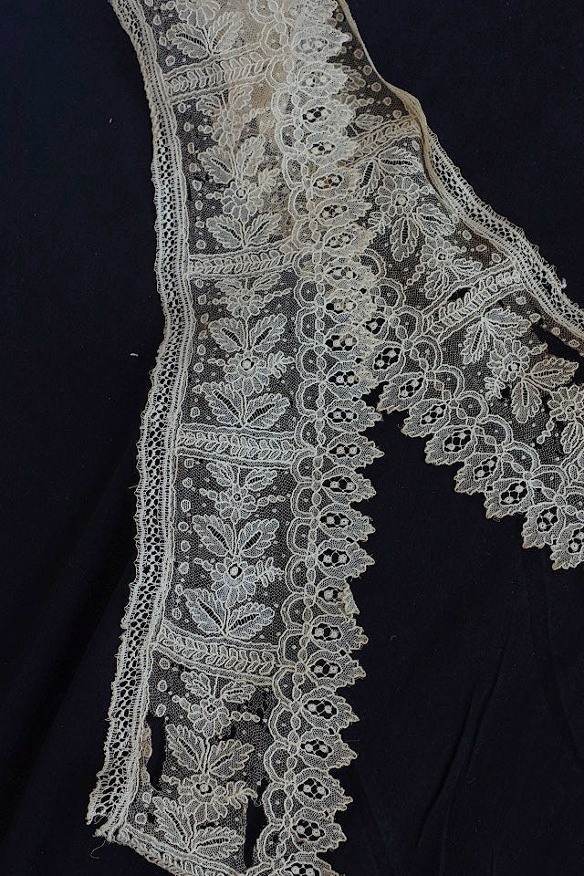 dentelle antique アンティークレース ブリュクセル136cm
