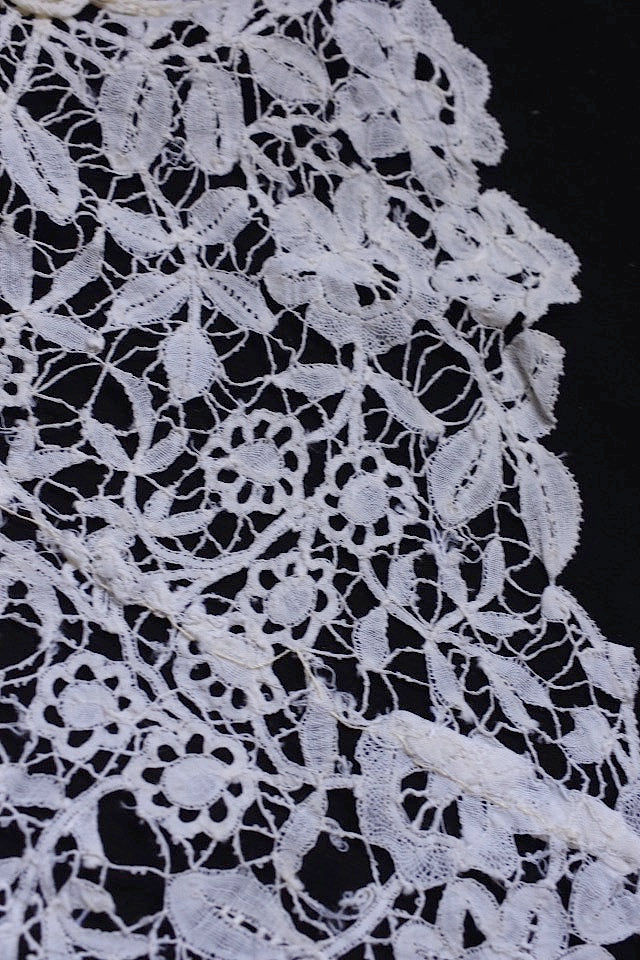 dentelle antique アンティークレース 2種類