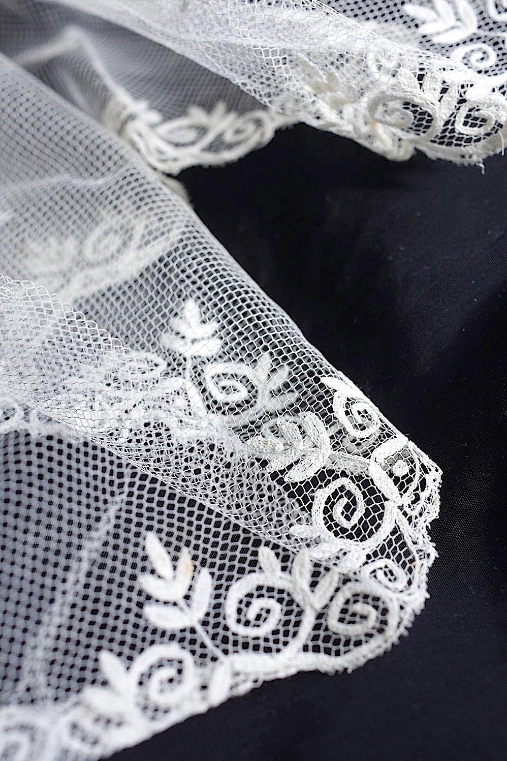 dentelle antique アンティークレース 2種