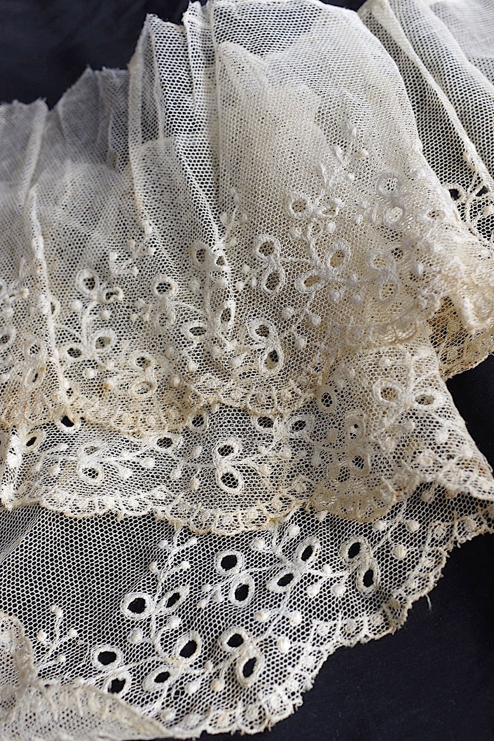 dentelle antique アンティークレース 2種
