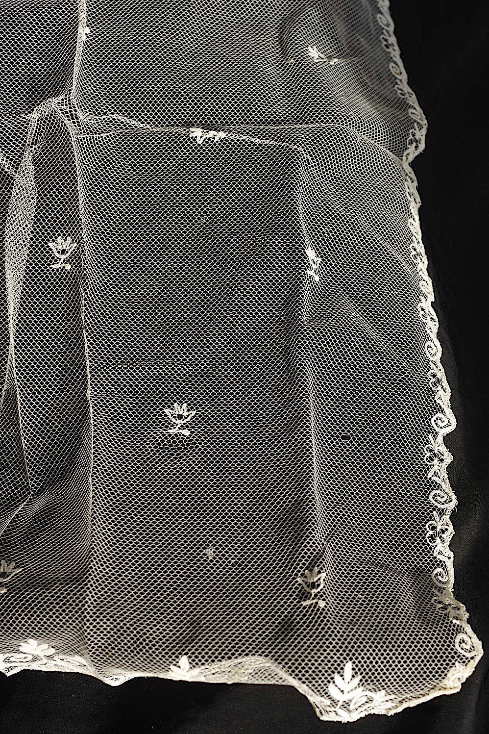 dentelle antique アンティークレース 2種