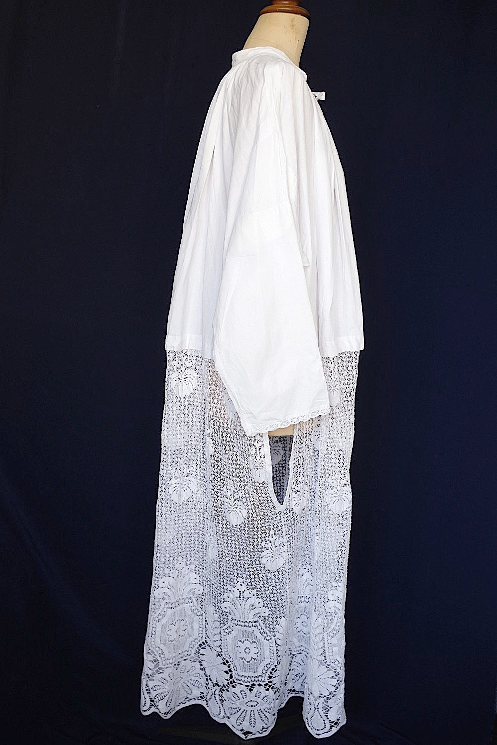 vêtement antique アンティーク司祭様チュニック aube2 .FR a l'epoque