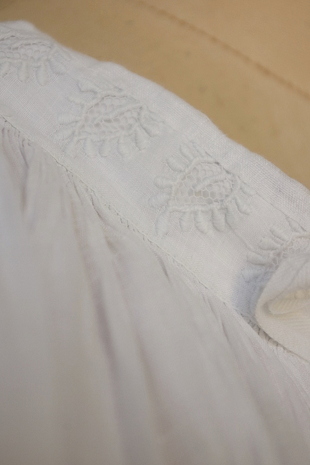 vêtement antique アンティーク司祭様チュニック aube3 .FR a l'epoque